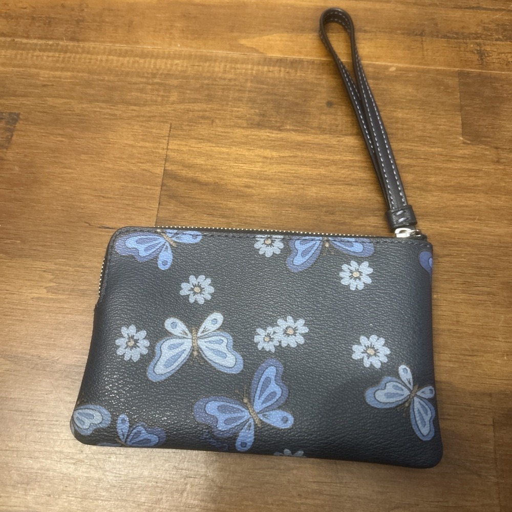 Coach Corner Wristlet Lovely Butterfly Floral Midnight Navy CH716 Limited Edit. - Picture 2 of 12